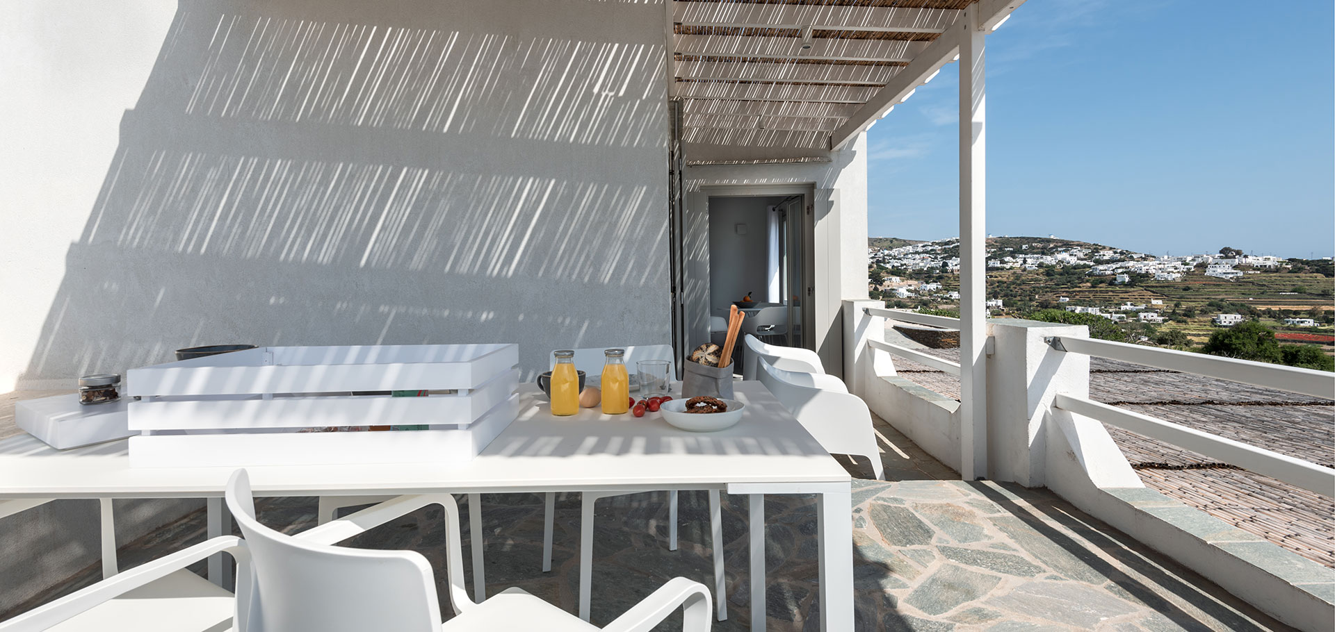 Sitting area of the Executive apartment in Sifnos